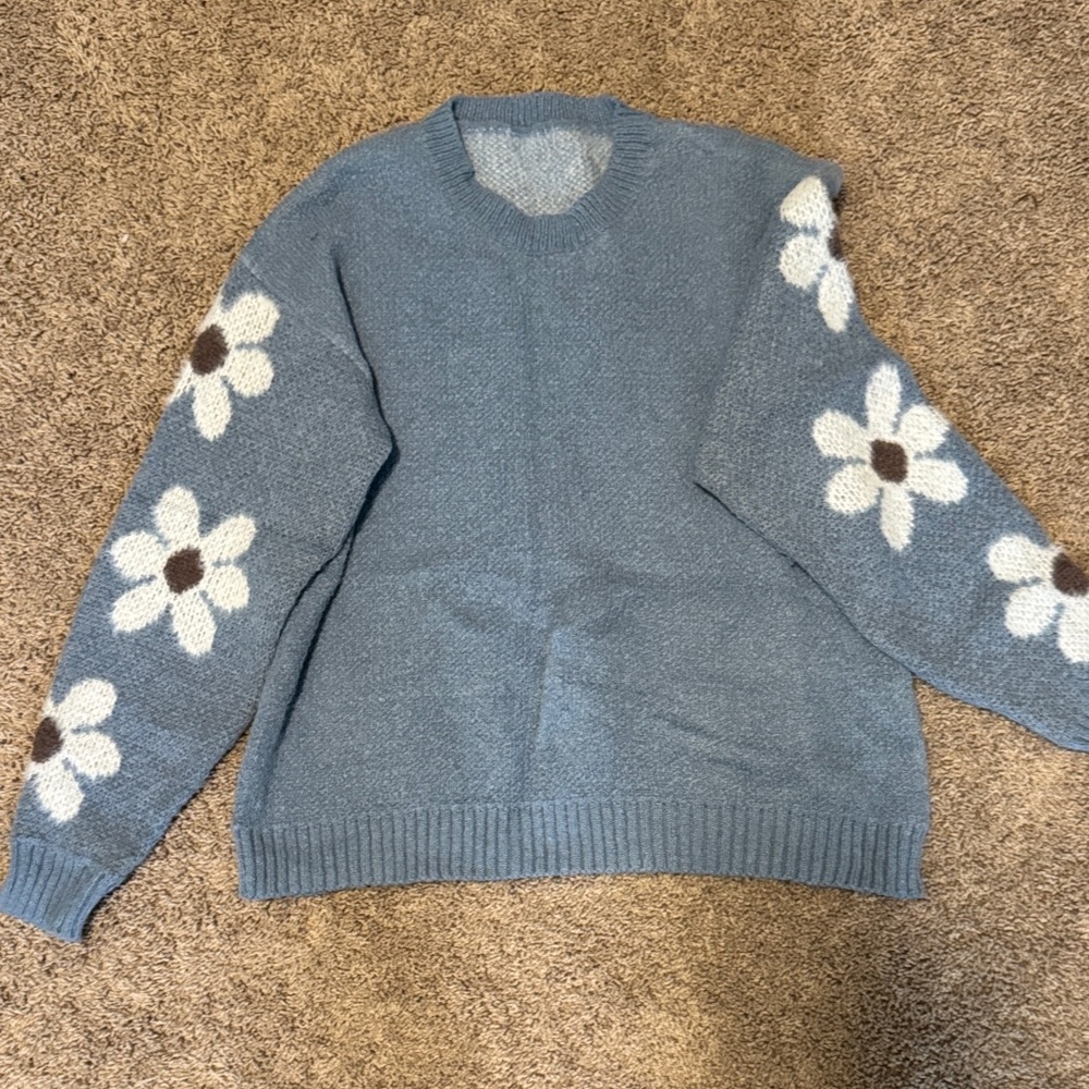 Chic Blue Floral Women's Sweater